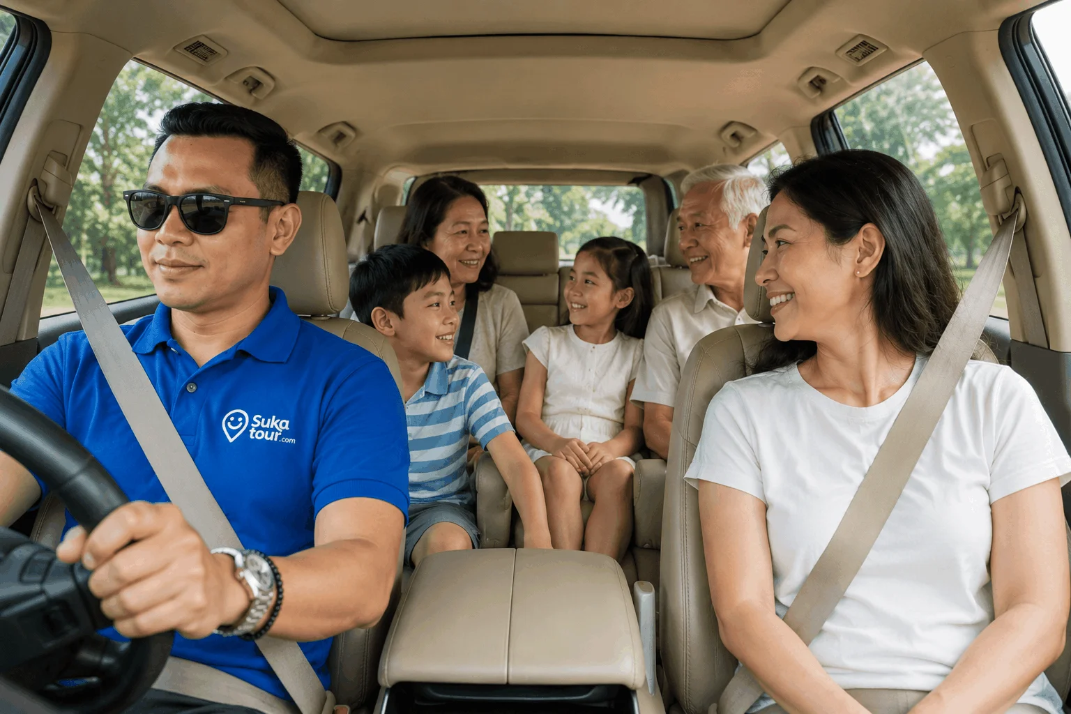 Public transit vs private transport Lombok vacation? Discover why ultimate comfort wins for international families. Book here!